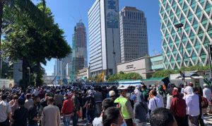 Massa Aksi Reuni PA 212 bergerak ke arah Jalan Sudirman, Kamis (2/12). Foto: Nugroho GN/kumparan