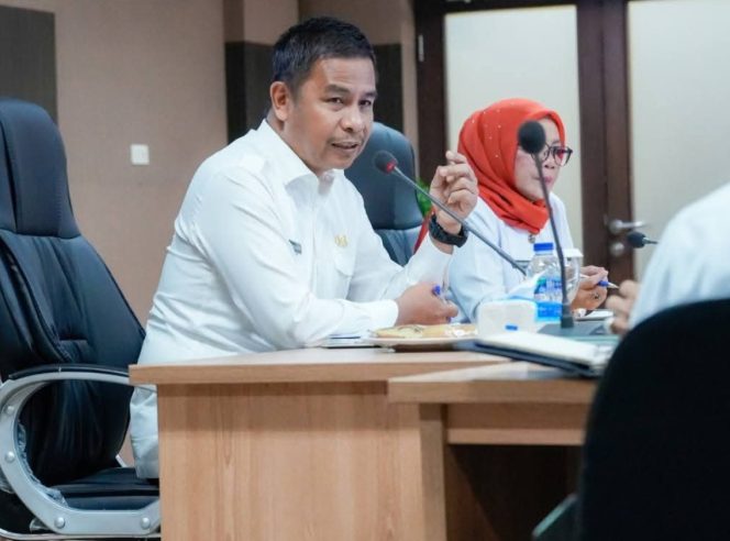 
					Bupati dan Wabup Kampar Kumpulkan OPD Membahas Potensi PAD