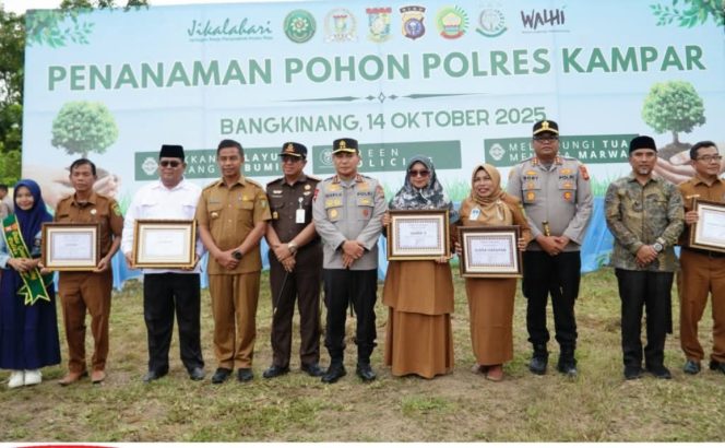
					Bupati Kampar dan Kapolda Riau Resmikan Bank Pohon: Wujud Nyata Gerakan Green Policing